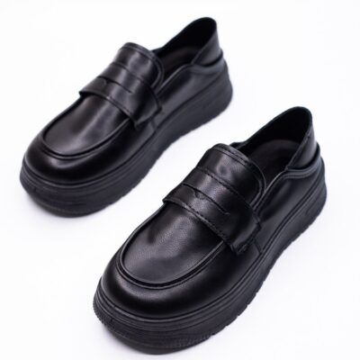Soft Bottom  Breathable Nurse Shoes - Image 2
