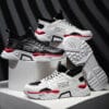 Sports shoes