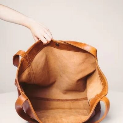 Large Capacity Oil Wax Tote Bags for Women - Image 3