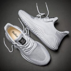 Sports casual shoes