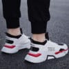 Sports shoes